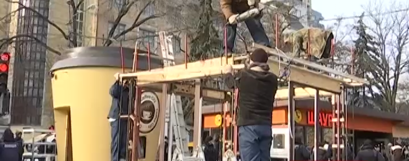 У Дніпропетровську придумали, як змусити незаконні кіоски працювати по-чесному