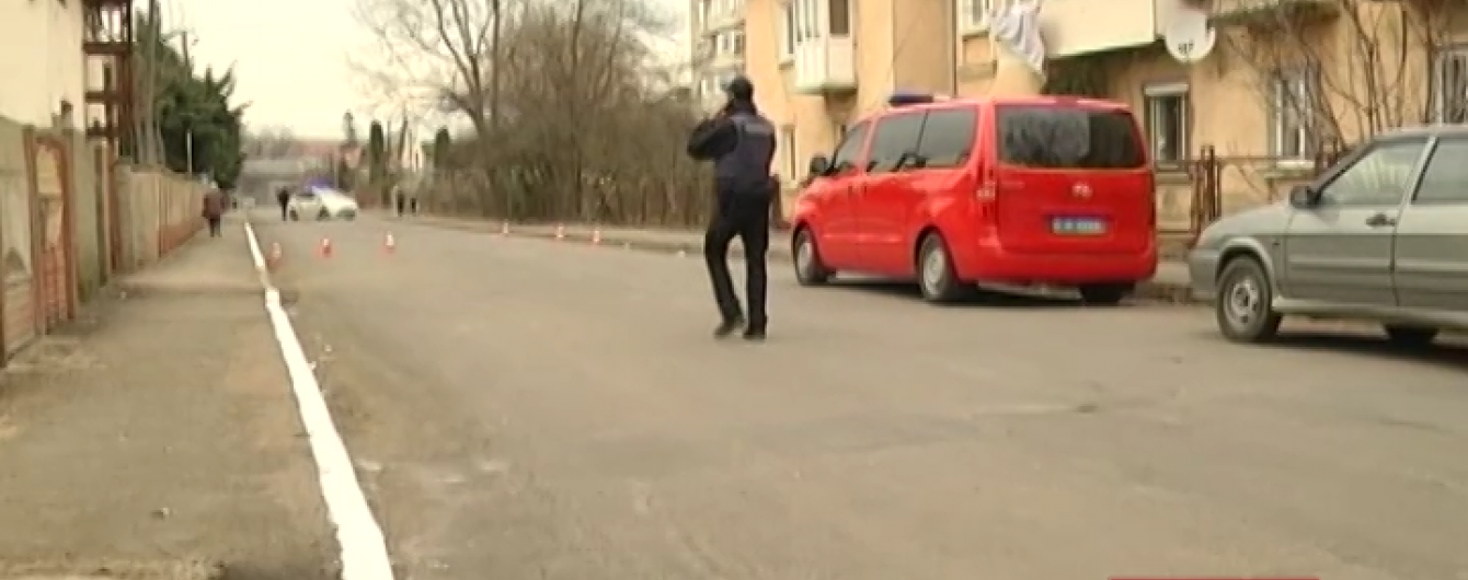 У Мукачевому після стрілянини зі школи евакуювали дітей