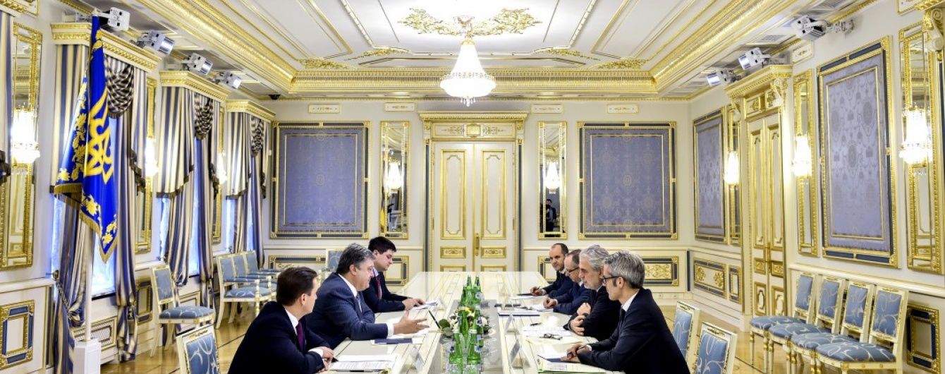 649 млн доларів гуманітарної допомоги надійшло за час агресії РФ - Порошенко