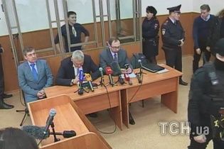 На оголошення вироку Савченко не пустили речника Порошенка, нардепів та консулів