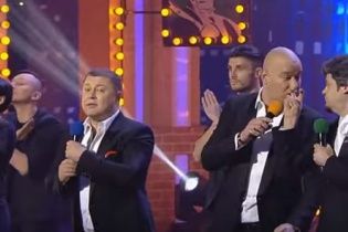 "Квартал 95" неабияк потішив глядачів своїм кавером на хіт "Ленінграда" про лабутени