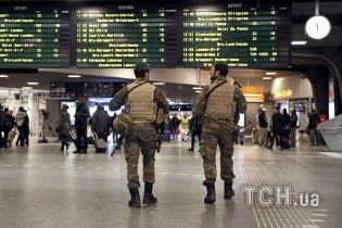 Бельгійські ЗМІ повідомили про десятьох загиблих від вибуху на одній зі станцій метро