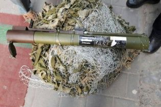 У центрі Львова поліція затримала чоловіка з гранатометом