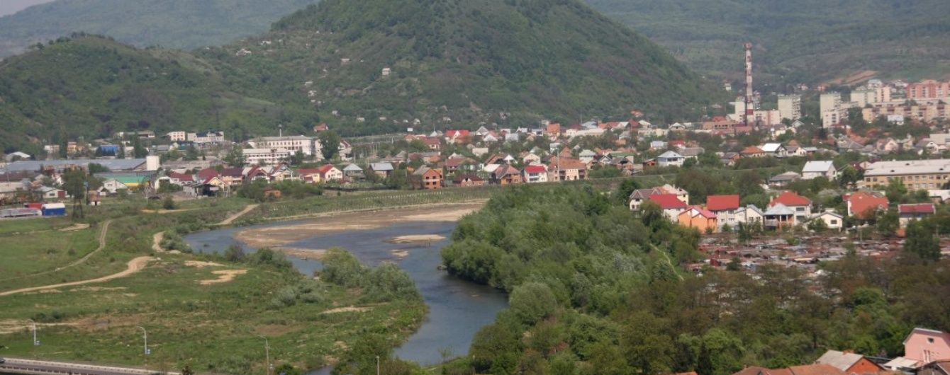 Міськрада Мукачевого "перейменувала" місто