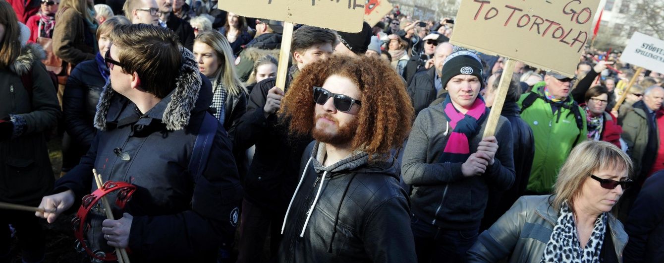 В Ісландії після офшорного скандалу призначили дострокові вибори в парламент
