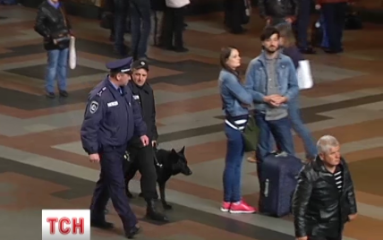 На киевском вокзале милиция будет проверять пассажиров уже на выходе из вагонов