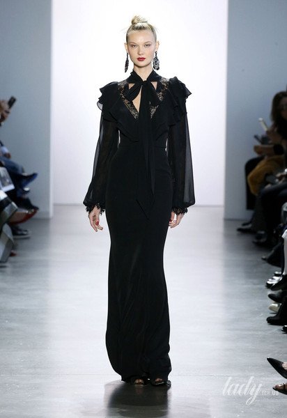 Колекція Badgley Mischka прет-а-порте сезону осінь-зима 2020-2021 / © East News