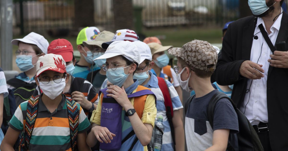 Ізраїль заборонив дітям від трьох років відвідувати ресторани без COVID-тесту