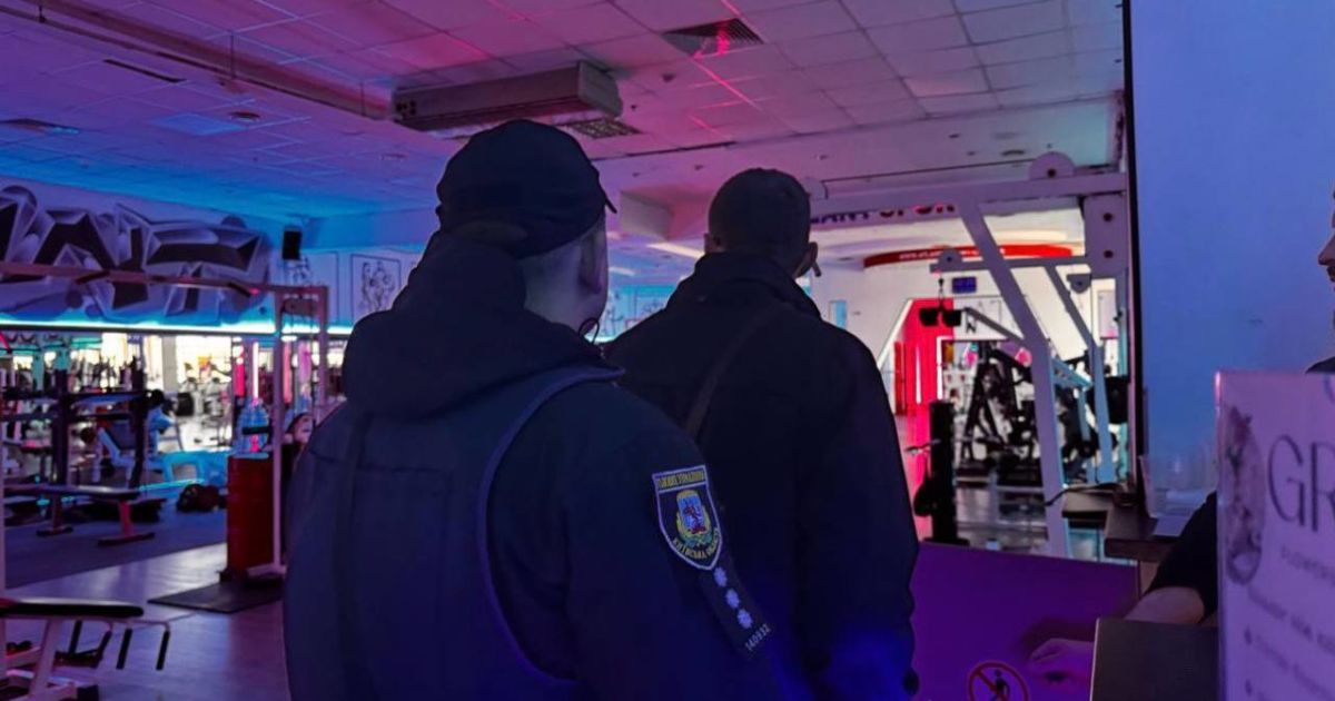 Наразі відомо про одну постраждалу людину