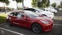Tesla Model 3 обвалила продажу гібридів Toyota