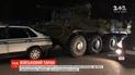 В Киеве бронетранспортер столкнулся с автомобилем военной инспекции