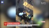 Окровавленный мужчина с ножом и криками "Аллах акбар" бегал в центре Сиднея