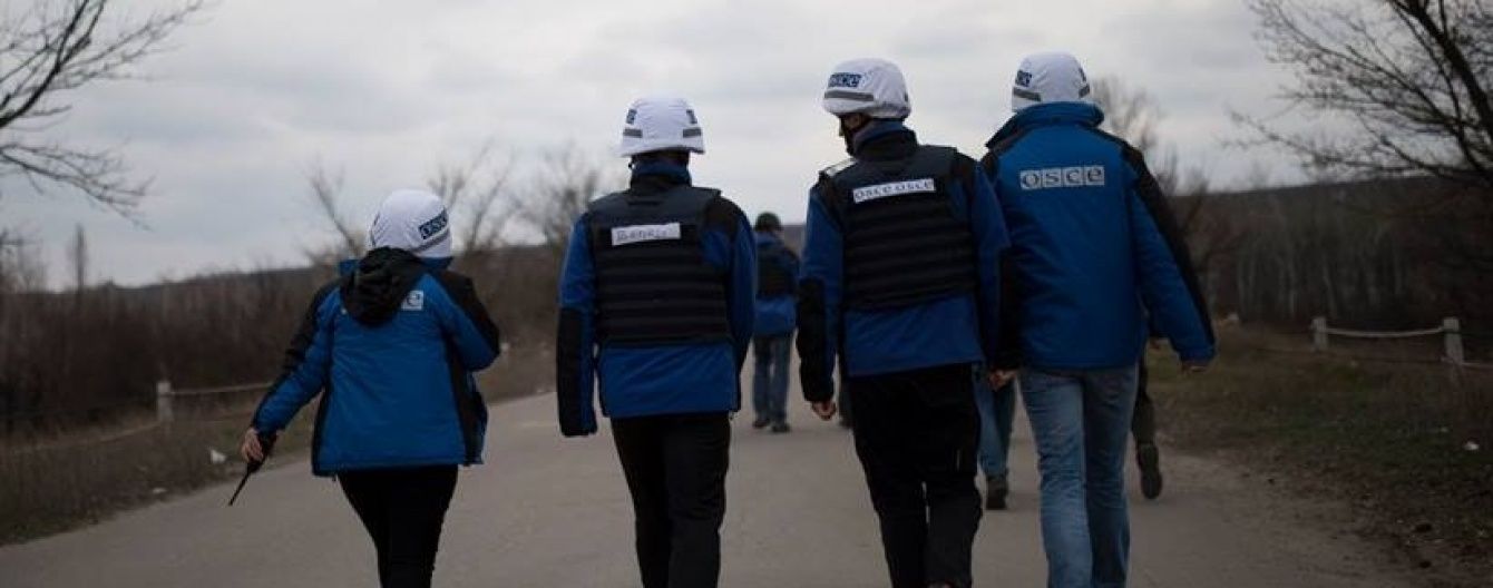 ОБСЄ звільнила спостерігачів, які засвітились на фото з весілля бойовиків