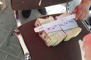 У Херсоні директора будівельного товариства упіймали на хабарі в понад $ 200 тисяч