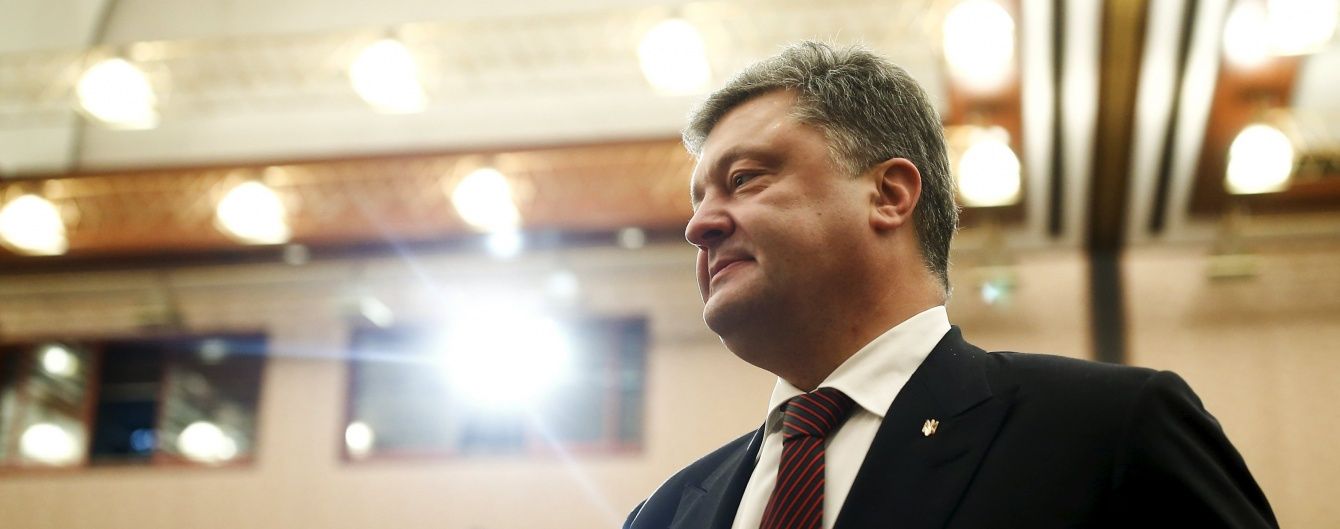 Порошенко підписав безстроковий мораторій на виплату "боргу Януковича"