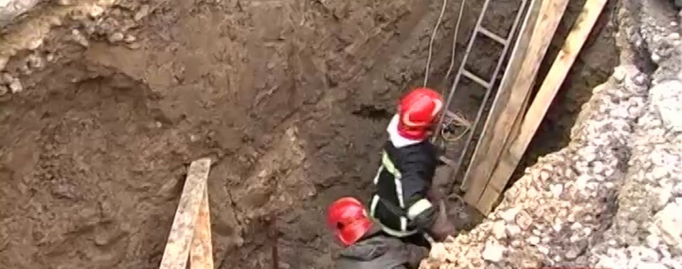 У Тернополі під час ремонту каналізації страшною смертю загинув комунальник