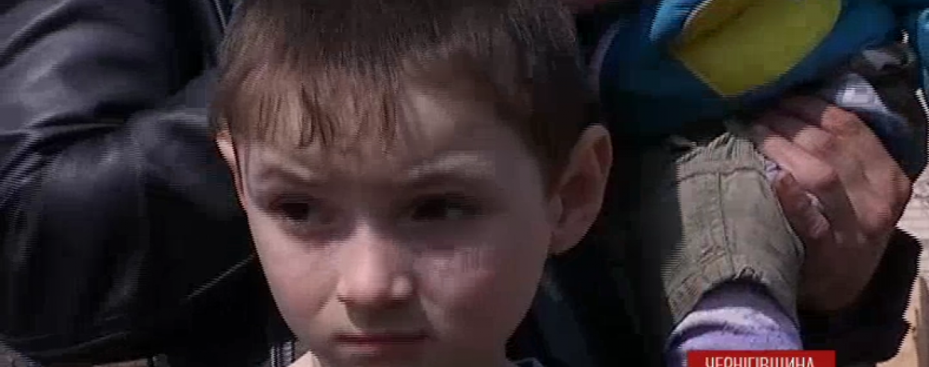 На Чернігівщині 5-річний хлопчик виніс із охопленої полум'ям хати двох немовлят