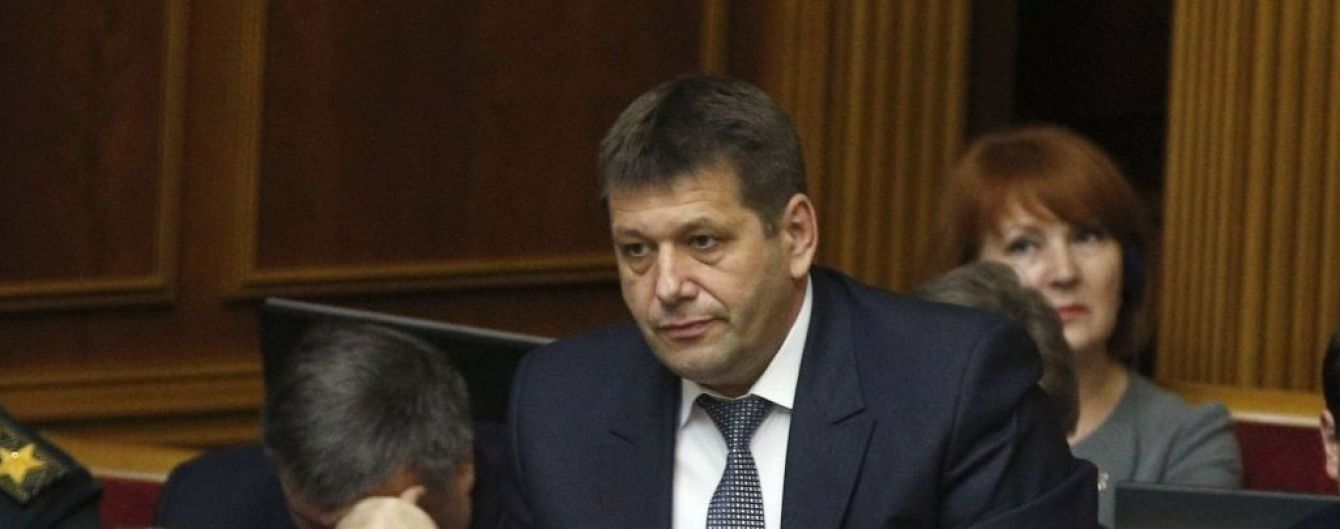Віце-прем'єр Кістіон задекларував понад 170 тисяч гривень зарплати та "Волинянку" дружини