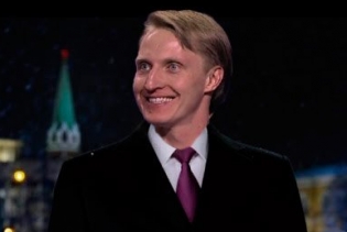 Посмішка на мільйон. Обличчя російського спортсмена під час виступу Путіна стало мемом