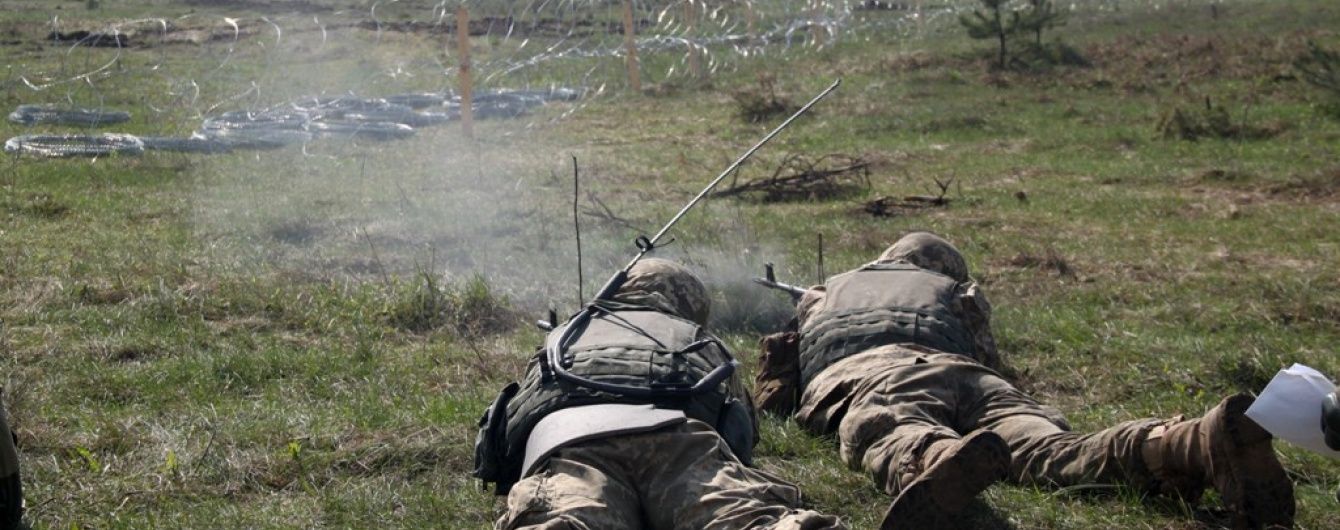 У Порошенка повідомили про рекордну кількість поранених бійців на Донбасі за добу