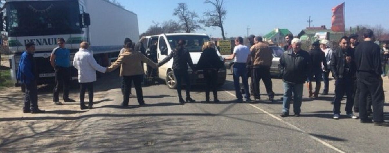 На Полтавщині протестувальники перекрили харківську трасу через будівництво пестицидного заводу