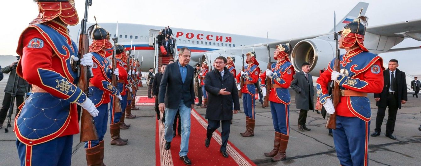 Дипломатичний скандал: Лавров у блакитних джинсах образив народ Монголії