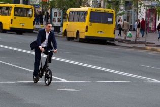 У Мережі критикують Кличка, який на велосипеді за 4 тисячі доларів порушував ПДР
