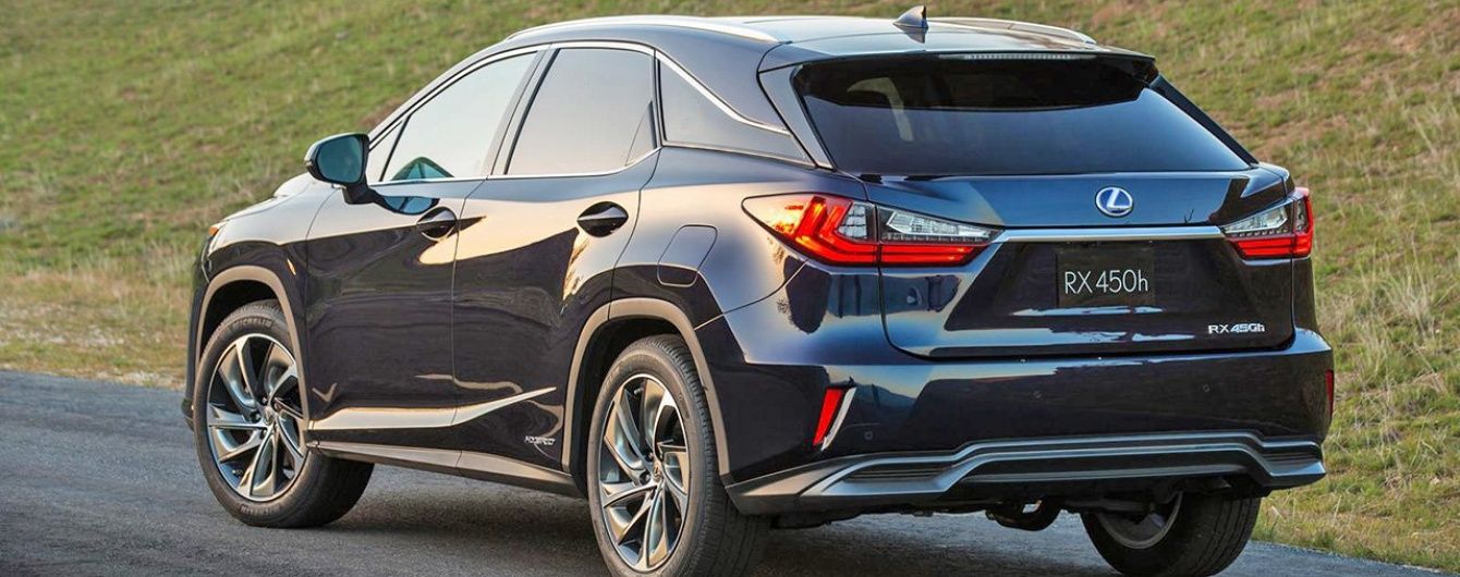 Суддя Глущенко пояснила, звідки має Lexus вартістю у майже три річних зарплати