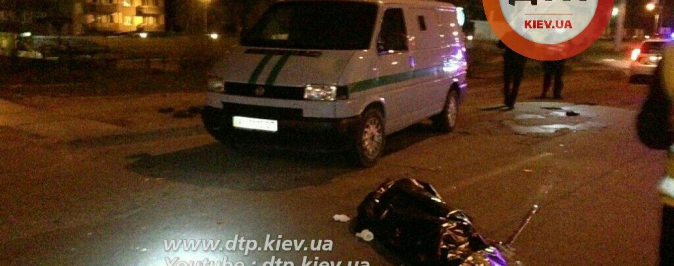 У Києві інкасатор на смерть збив пішохода