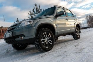 Російські прикордонники відкрили вогонь по "Ниві", яка намагалася прорватися в Україну