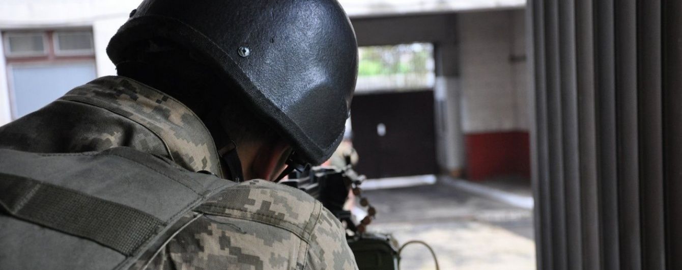В АП розповіли про "перемир'я" в зоні АТО: двоє бійців підірвалися на мінах