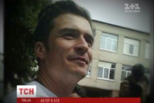 Таємний візит Блума. У Слов'янську актор без охорони спілкувався із дітьми та роздавав автографи