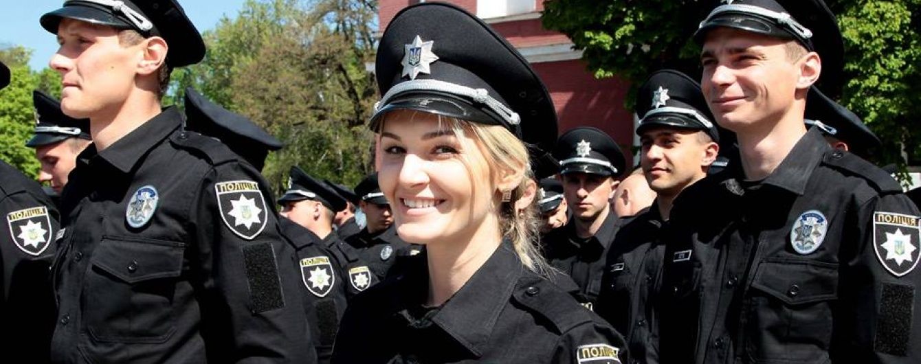 РФ випустила сестру Савченко та присяга нової поліції в Кіровограді. 5 головних новин дня