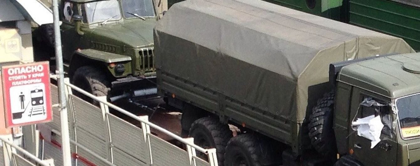 З'явилося відео пересування військової колони в окупованому Луганську