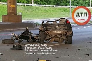 Жахлива ДТП із гонщиками в Києві та мораторій на виплату "боргу Януковича. 5 головних новин дня