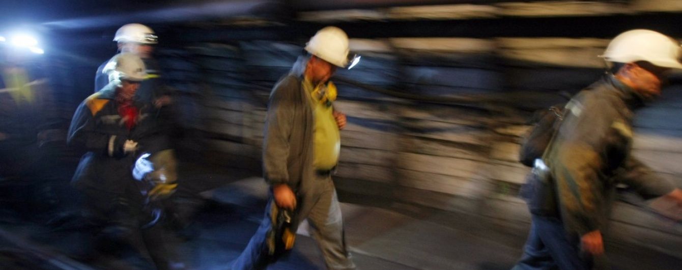 На шахті "Новодонецька" стався спалах метану: гірники отримали важкі опіки