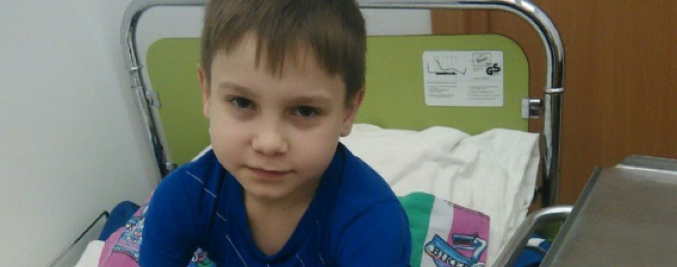 Андрійко сподівається на допомогу небайдужих людей