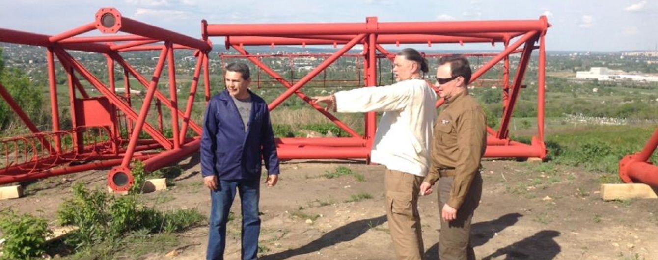 На Карачуні з'явилися конструкції для будівництва нової телевежі
