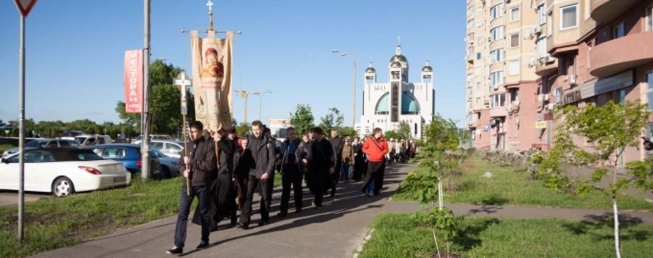 Греко-католики вирушили в пішо-велосипедне паломництво під Київ