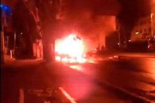 У центрі окупованого Донецька вибухнуло авто