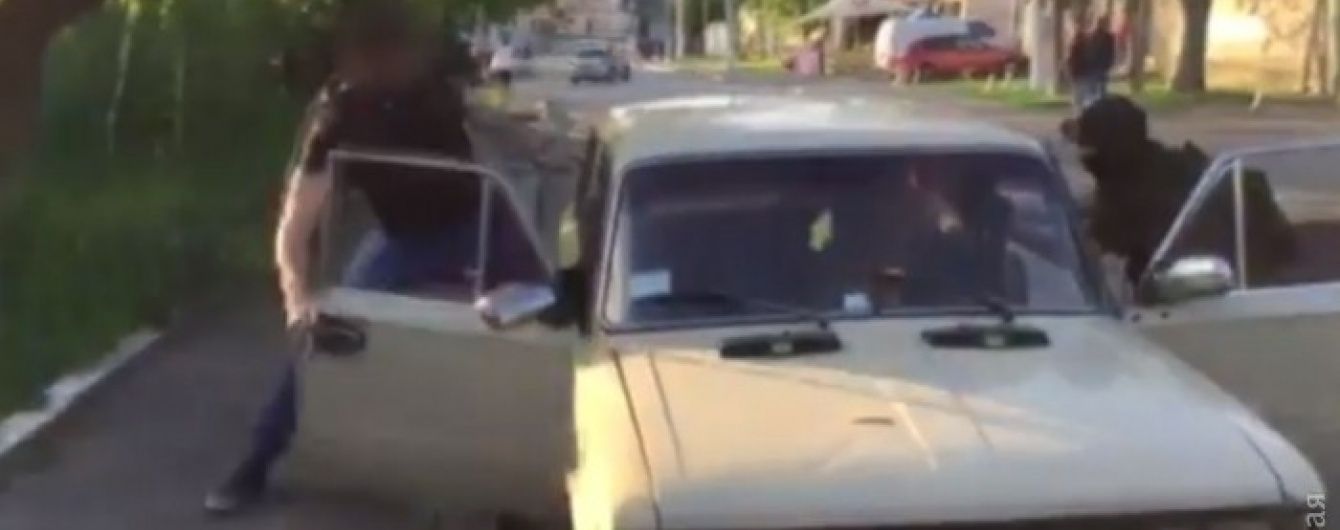 "Вбивство" адвоката в Одесі: з'явилося відео затримання кілерів