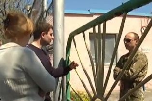 На Одещині "тітушки" без документів захопили базу відпочинку і не пустили поліцію