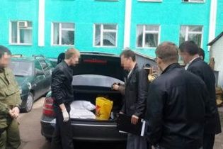 СБУ піймала скупників бурштину, які перевозили в авто "сонячного" каменю на декілька мільйонів