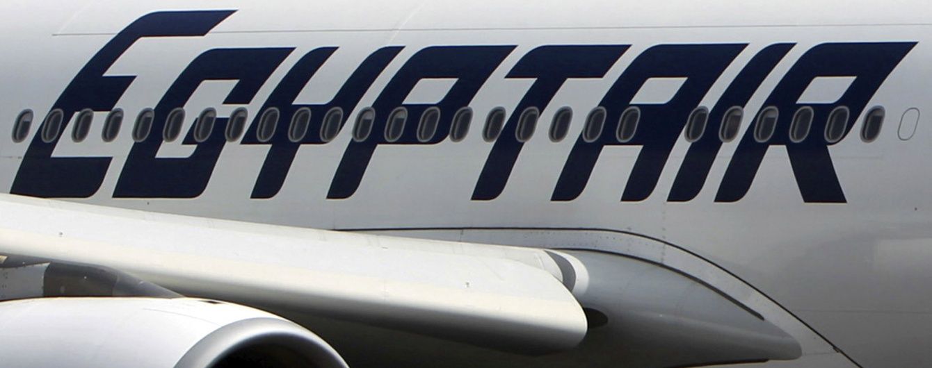 У Середземному морі другий день поспіль шукають літак Egyptair. Текстовий онлайн