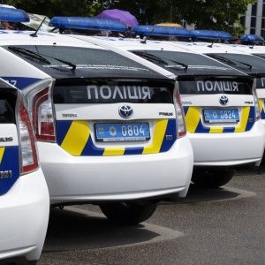 Вантажівка і мікроавтобус розчавили "Жигулі" з трьома молодими людьми