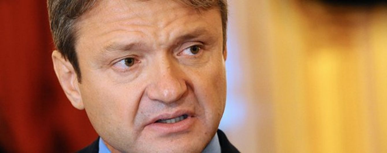 Франція дозволила в'їзд російському міністру, попри санкції ЄС проти нього