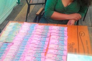 У Черкаській області на хабарі піймали місцеву депутатку