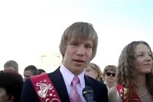 Прихильників Дорна вразило архівне відео із його випускним вальсом