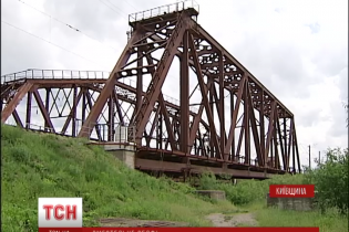 Смертельне селфі: за загибель школяра можуть відповісти залізничники
