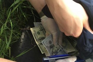 Поліцейський на Івано-Франківщині "приторговував" ухилянням від кримінальної відповідальності
